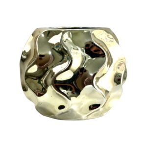 Pecera de Cristal Dorado con Diseño de Curvas