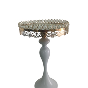 Elevador de Postre Dorado con Cuerpo Blanco y Perlas Decorativas en Base de Cristal