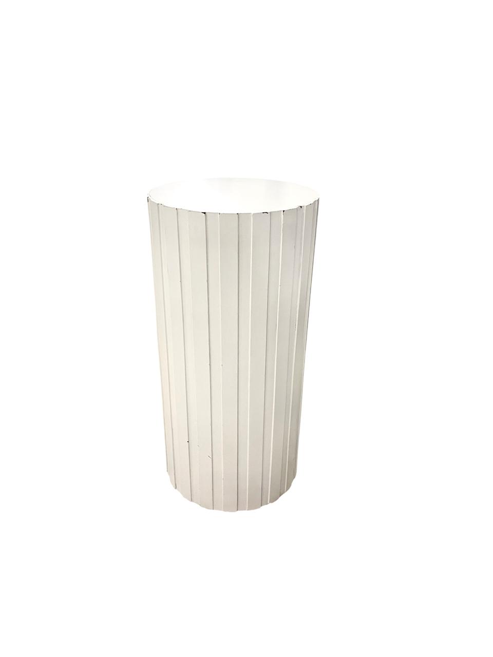 Taburete Alto Tipo Cilindro Blanco con Diseño en Rayas