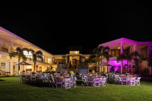Groovy Party-12